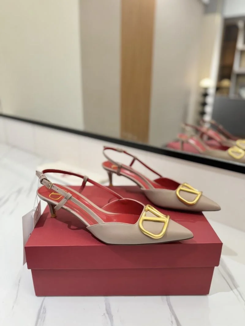 Efficient Valentino Sandals 36665