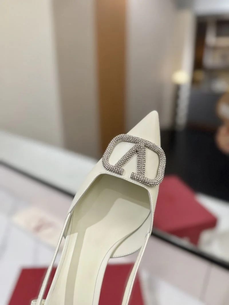 FreshLook Valentino Sandals 36664