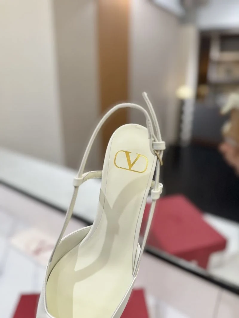 FreshLook Valentino Sandals 36664