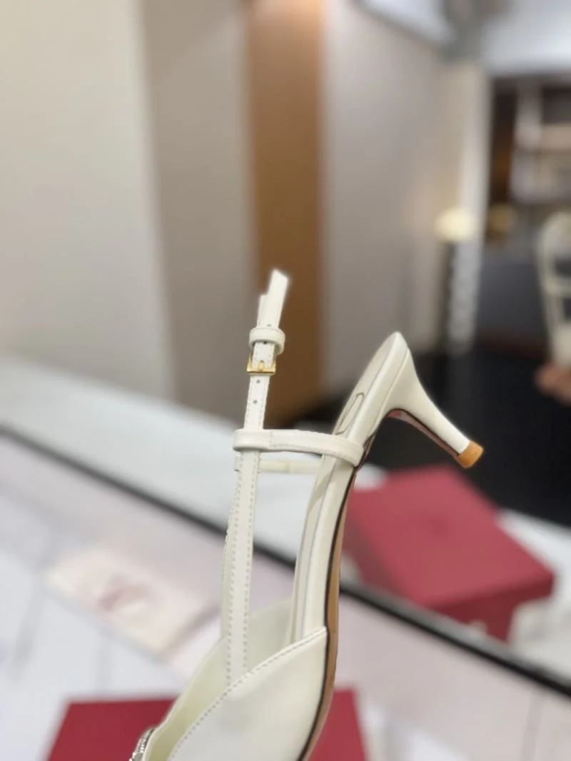 FreshLook Valentino Sandals 36664