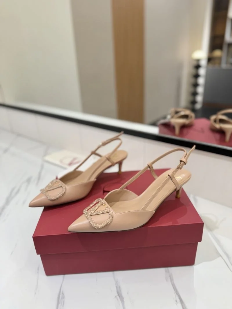 GoAnywhere Valentino Sandals 36660