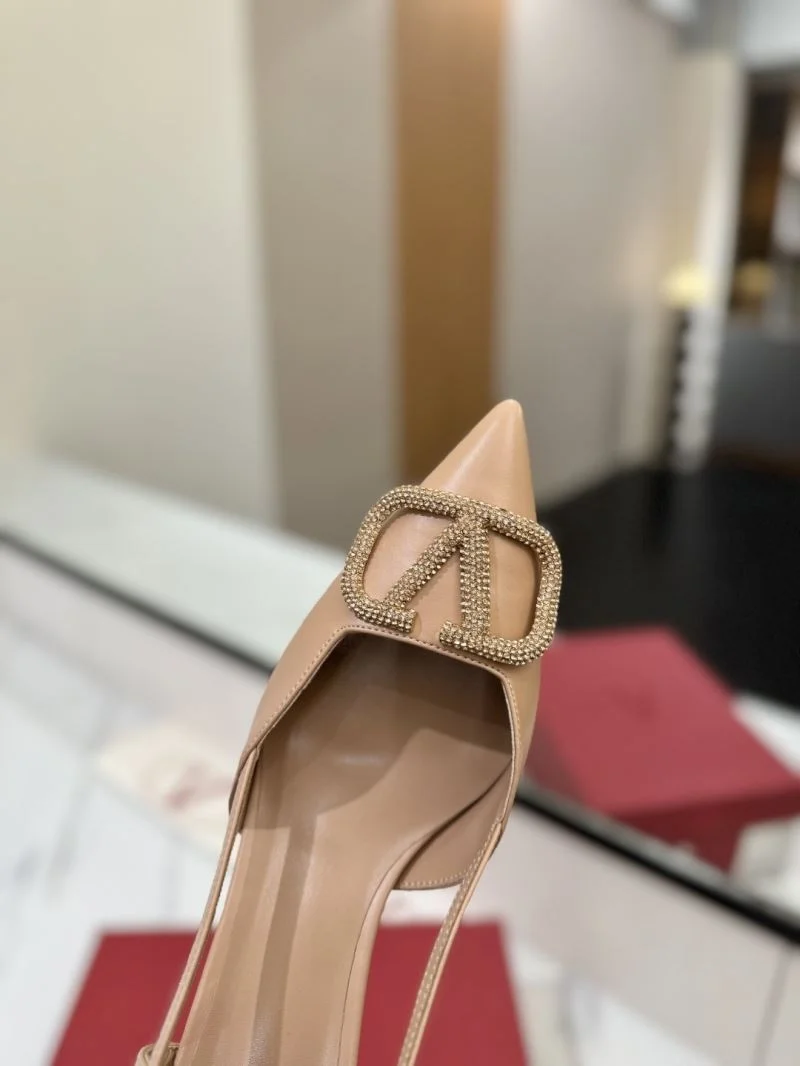 GoAnywhere Valentino Sandals 36660