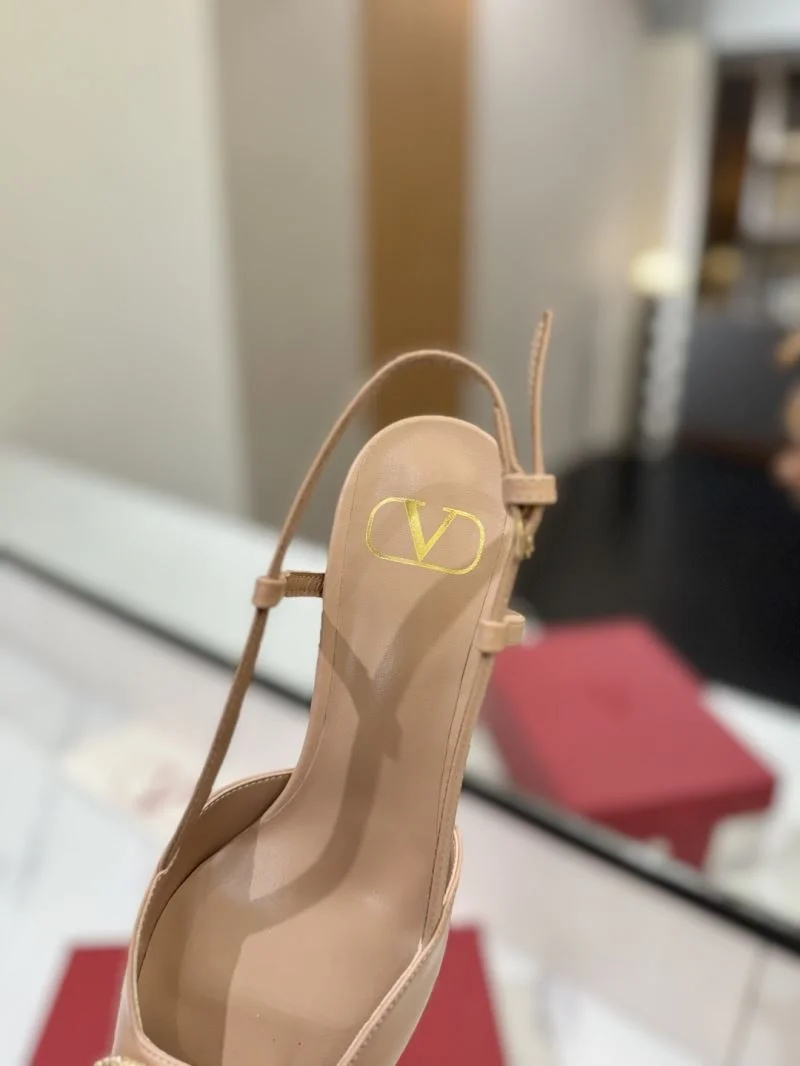 GoAnywhere Valentino Sandals 36660