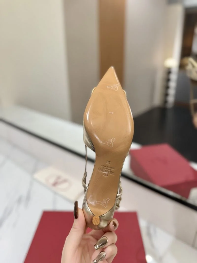 Valentino Sandals WaterResistant 36650