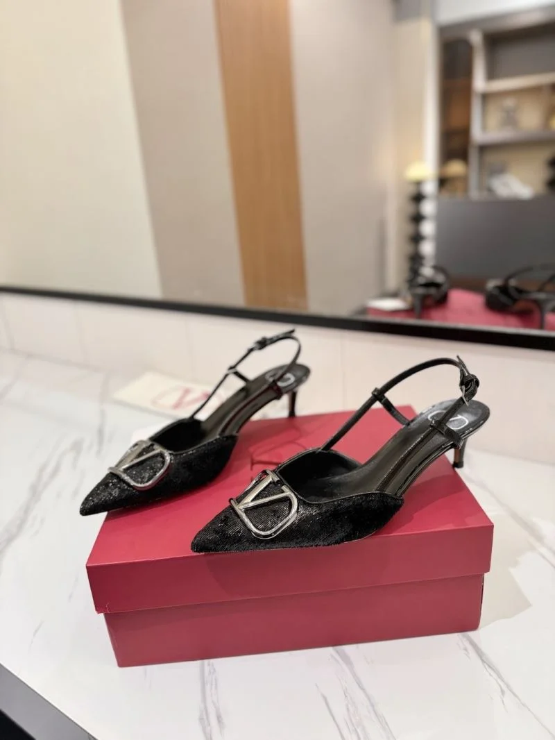SportInspired Valentino Sandals 36647