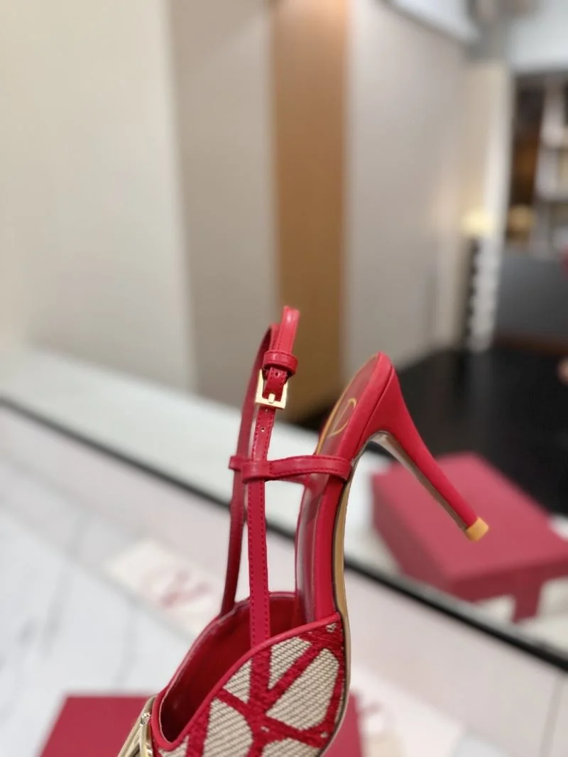 Valentino Sandals NewStyle 36653