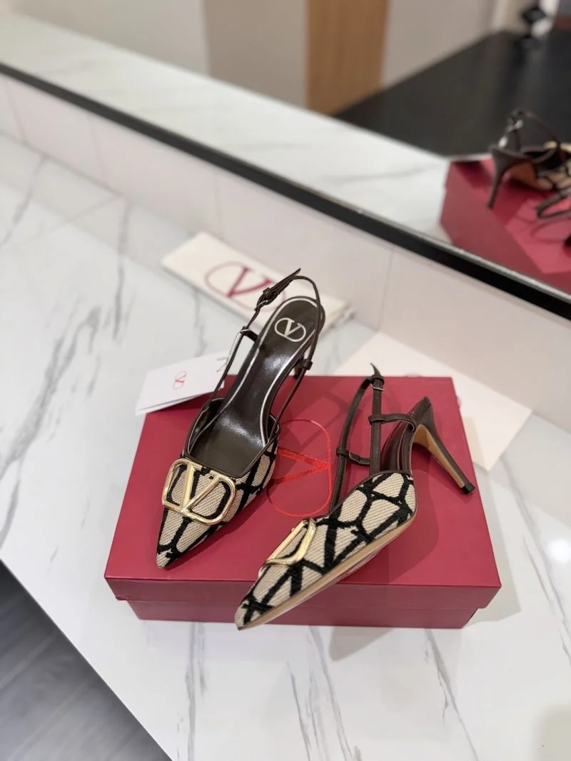 Valentino Sandals Chic 36642