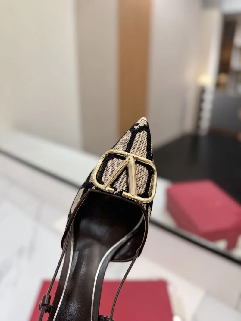 Valentino Sandals Chic 36642