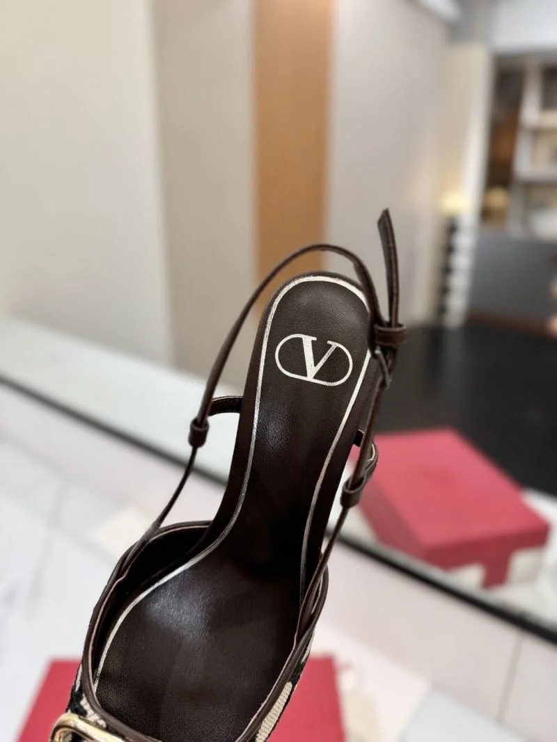 Valentino Sandals Chic 36642