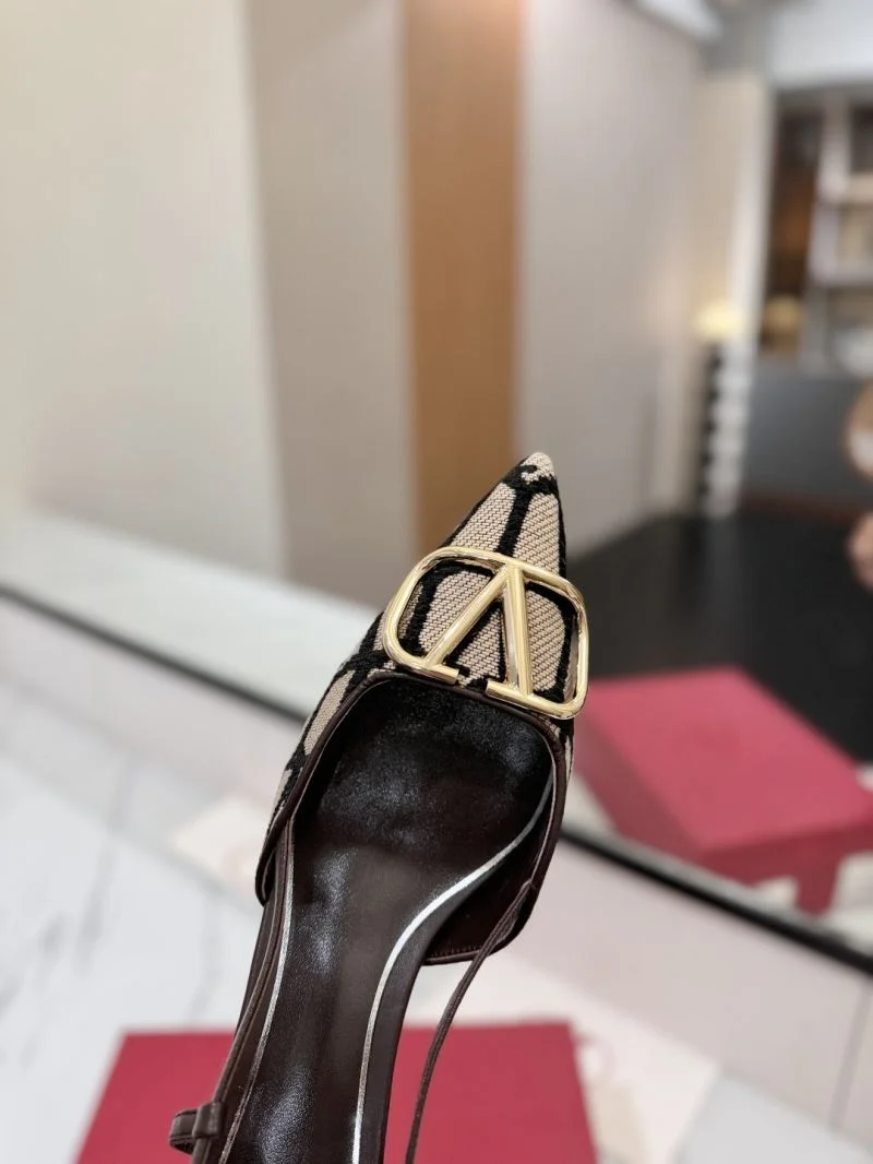 Valentino Sandals SmartChoice 36643