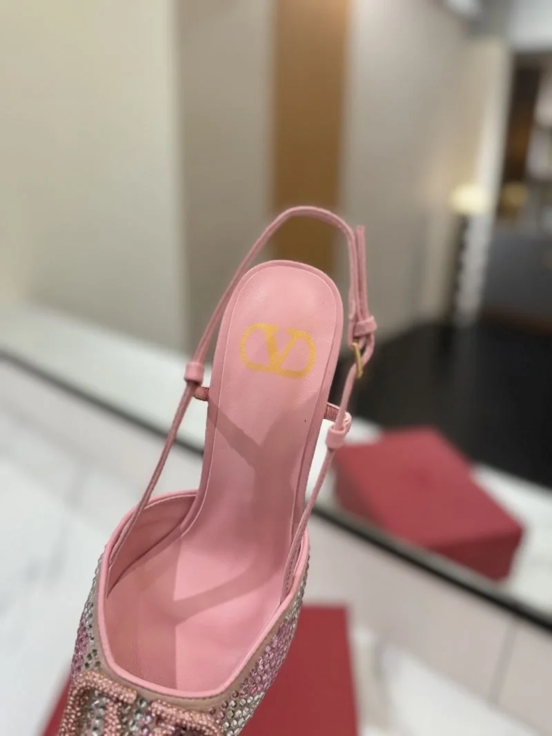 StreetReady Valentino Sandals 36641