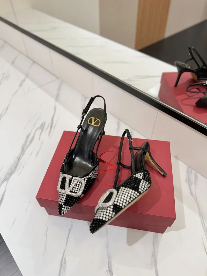Valentino Sandals Compact 36637