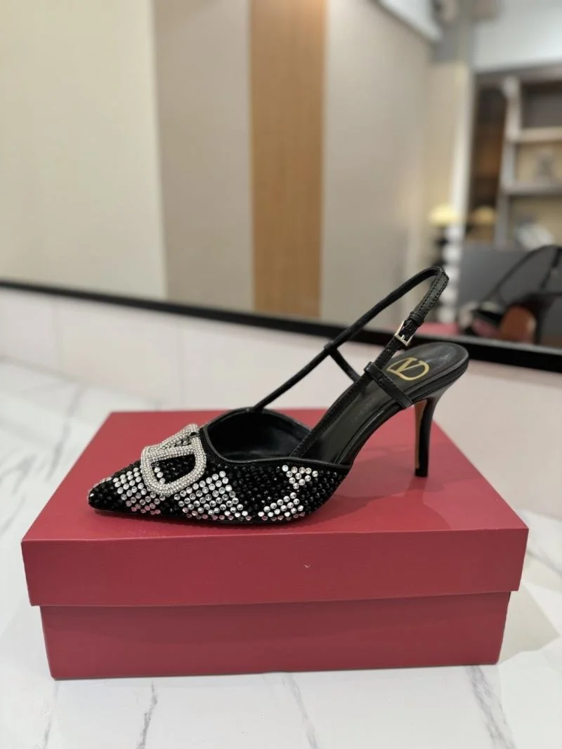 Valentino Sandals Compact 36637