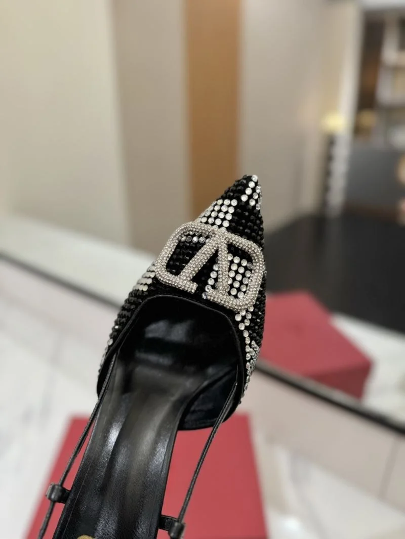 Valentino Sandals Compact 36637