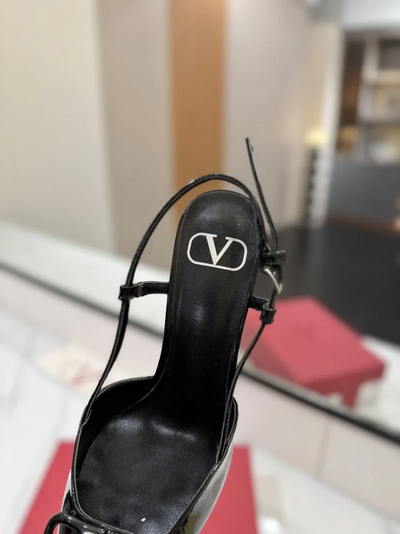 Affordable Valentino Sandals 36621