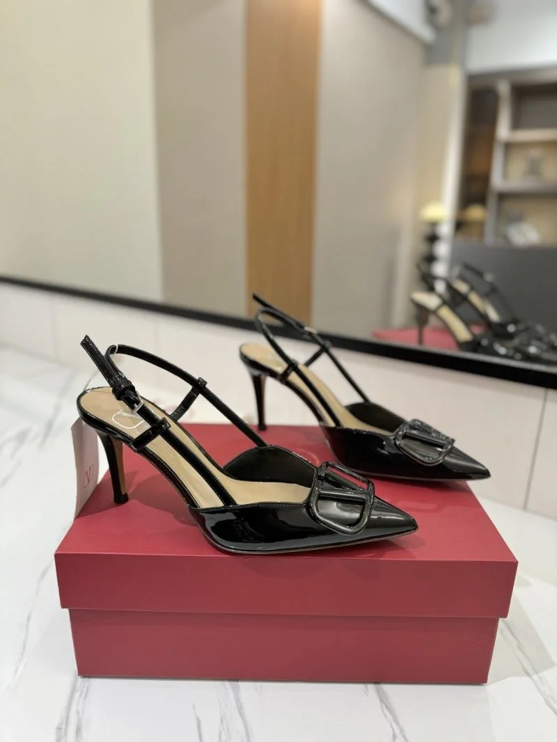 WrinkleFree Valentino Sandals 36619