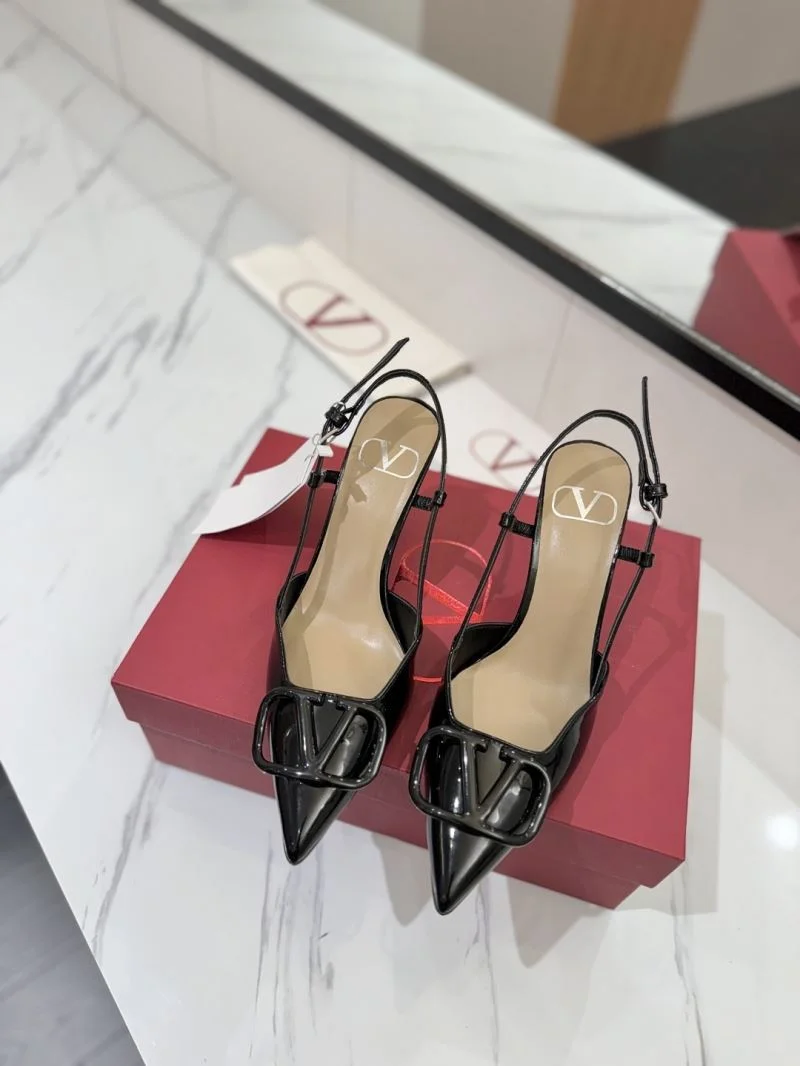 WrinkleFree Valentino Sandals 36619