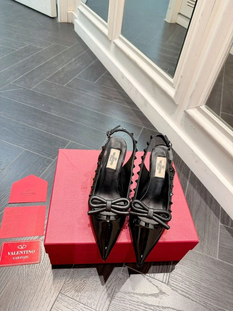 HighPerformance Valentino Sandals 36609