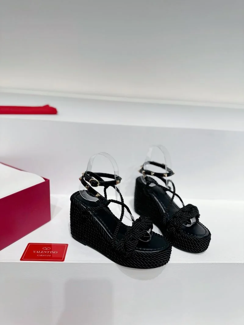 Valentino Sandals Durable 36623