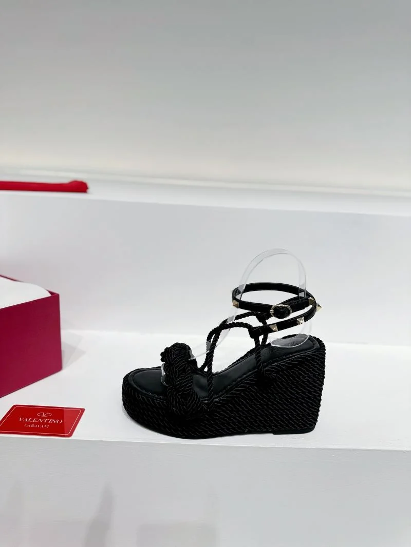 Valentino Sandals Durable 36623