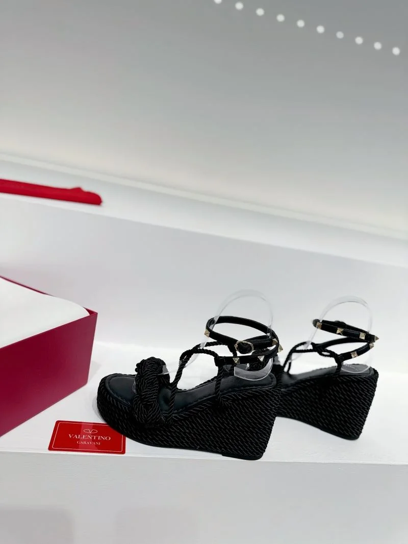 Valentino Sandals Durable 36623