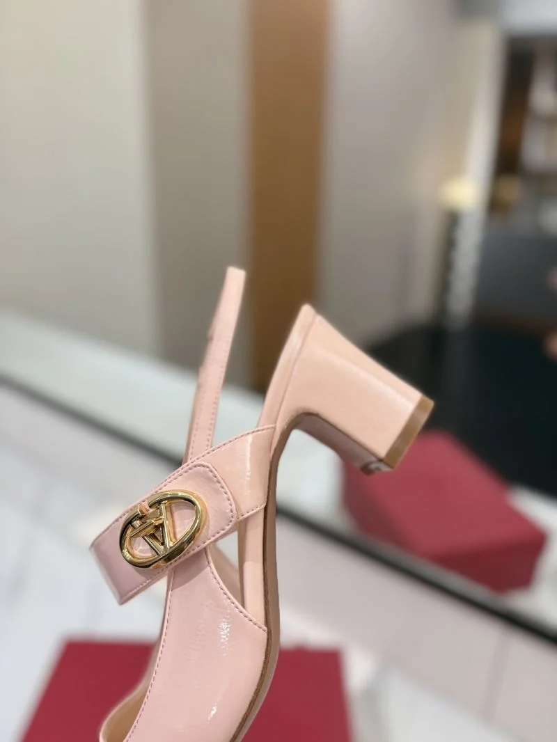 Reliable Valentino Sandals 36608