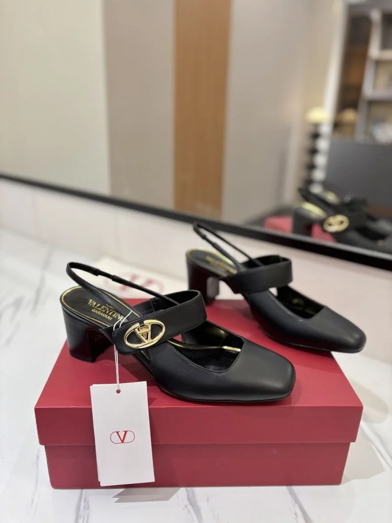 Valentino Sandals HighQuality 36600