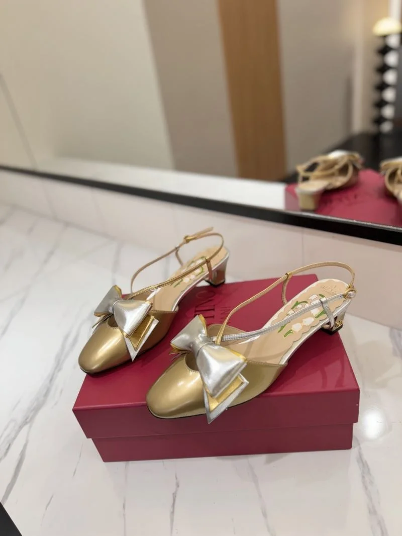 QuickDry Valentino Sandals 36602
