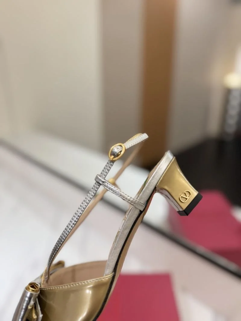 QuickDry Valentino Sandals 36602