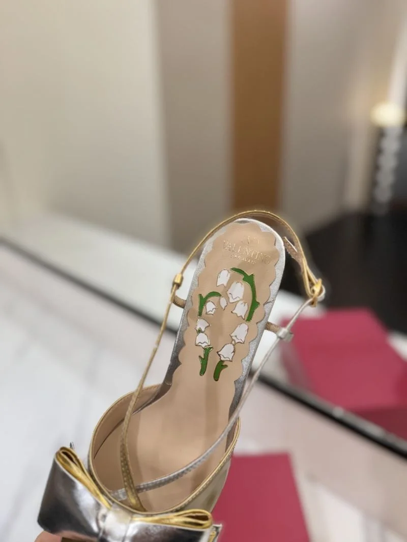 QuickDry Valentino Sandals 36602