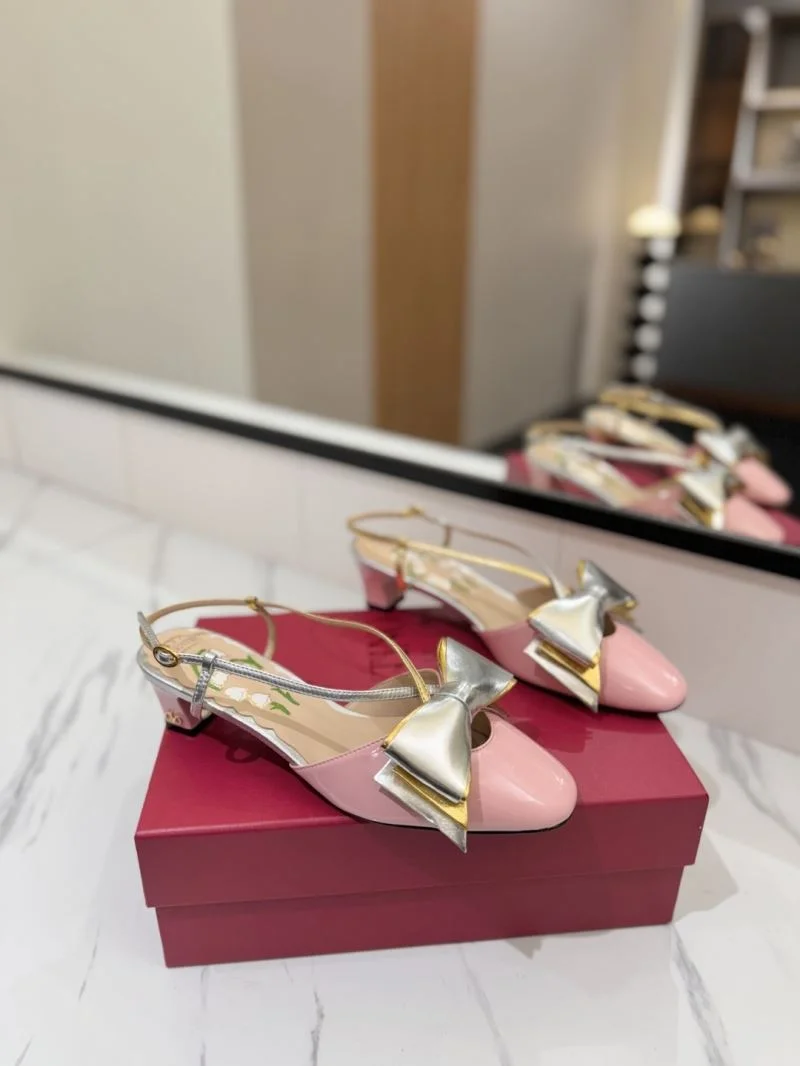 Valentino Sandals Neat 36597