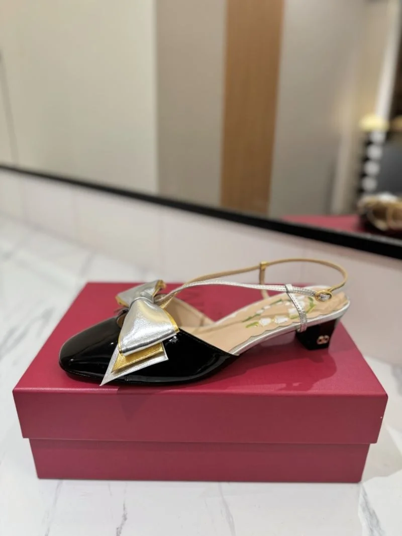 Valentino Sandals Comfortable 36598