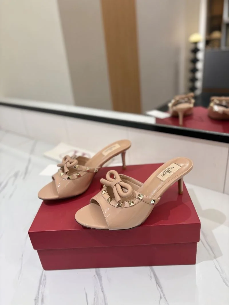Comfortable Valentino Sandals 36580