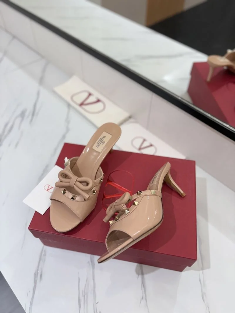 Comfortable Valentino Sandals 36580