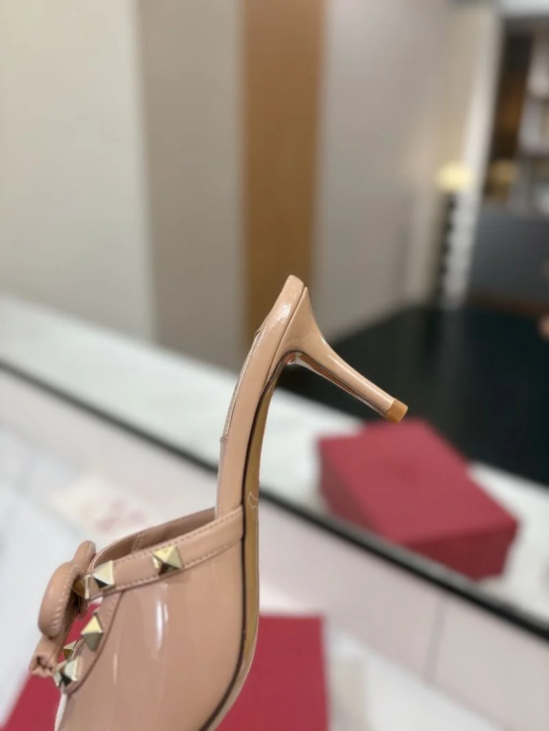 Comfortable Valentino Sandals 36580