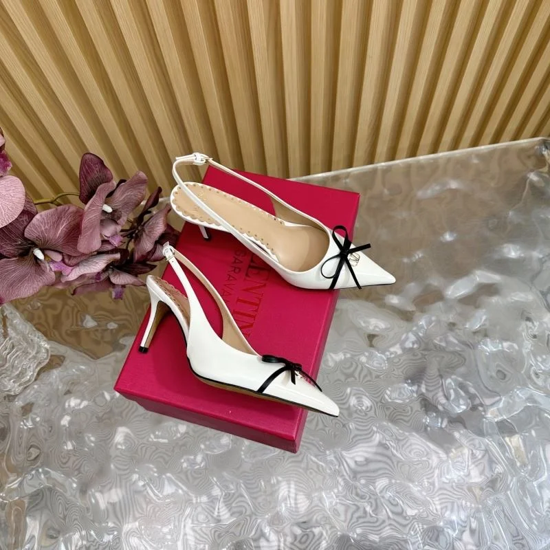 Snug Valentino Sandals 36578