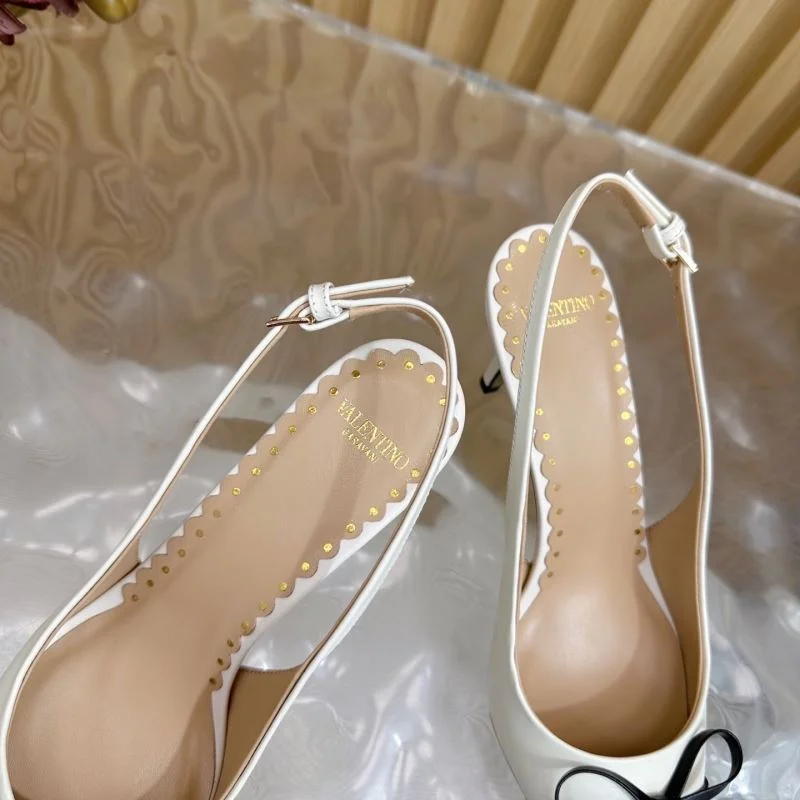 Snug Valentino Sandals 36578