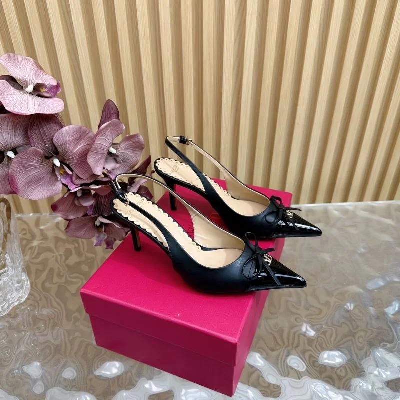 Valentino Sandals Attractive 36591