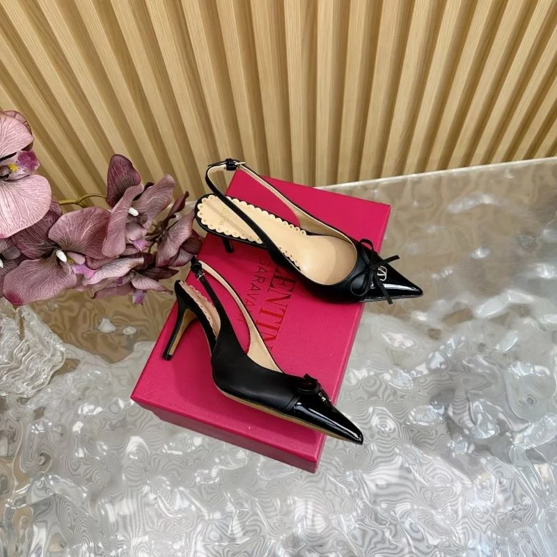 Valentino Sandals Attractive 36591