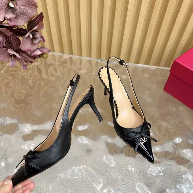 Valentino Sandals Attractive 36591
