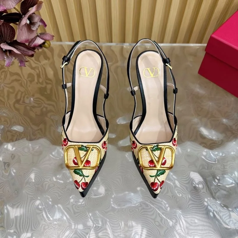 Durable Valentino Sandals 36363