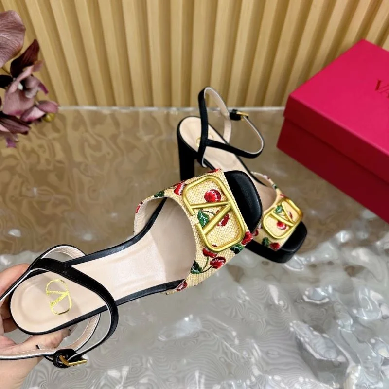 Valentino Sandals Modern 36381