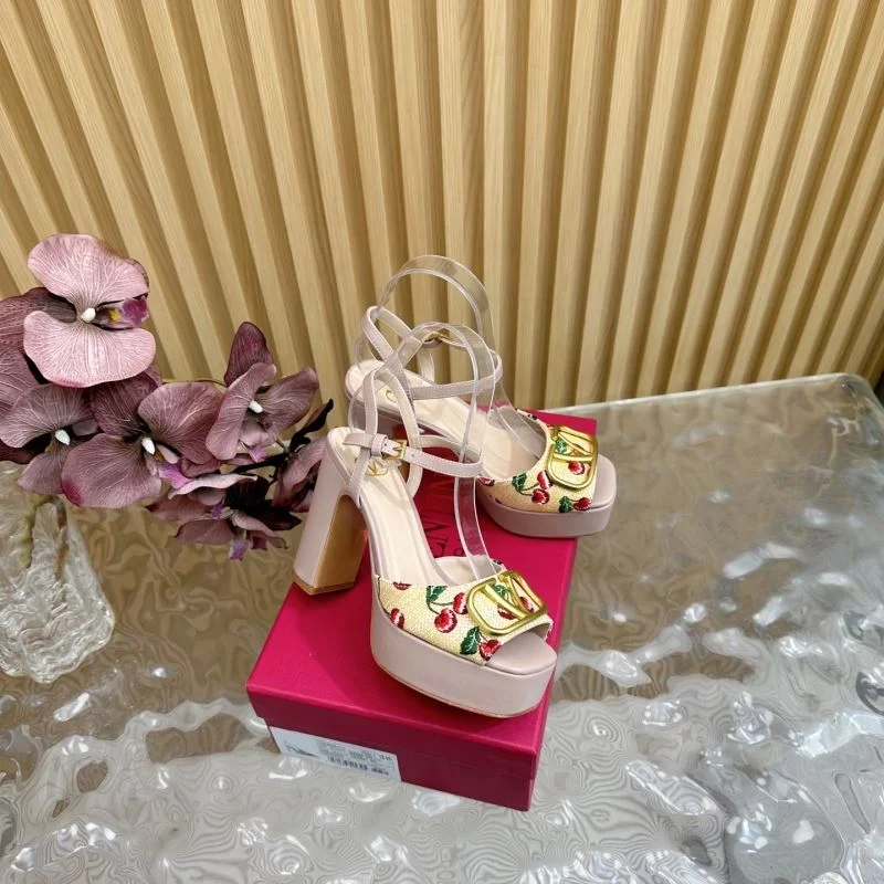 Valentino Sandals AllSeason 36352