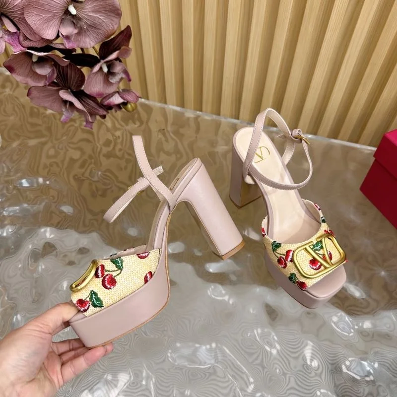 Valentino Sandals AllSeason 36352