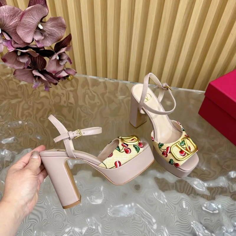 Valentino Sandals AllSeason 36352