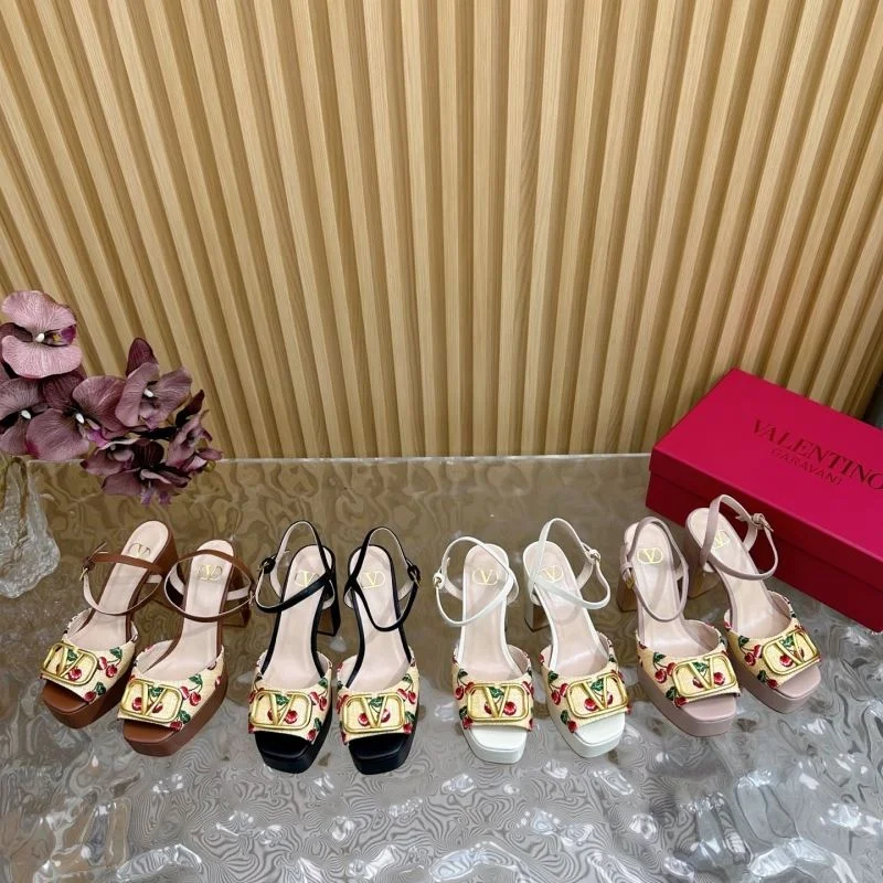 Valentino Sandals Durable 36379