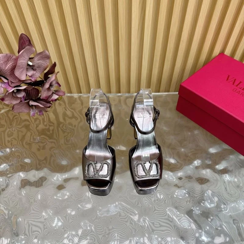 Valentino Sandals Durable 36379