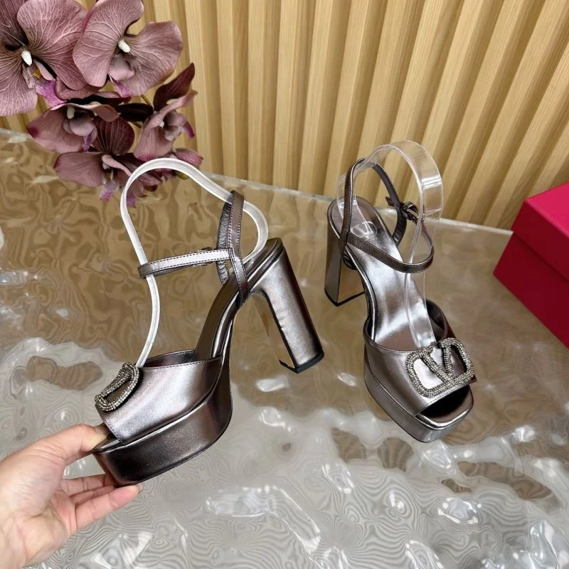 Valentino Sandals Durable 36379