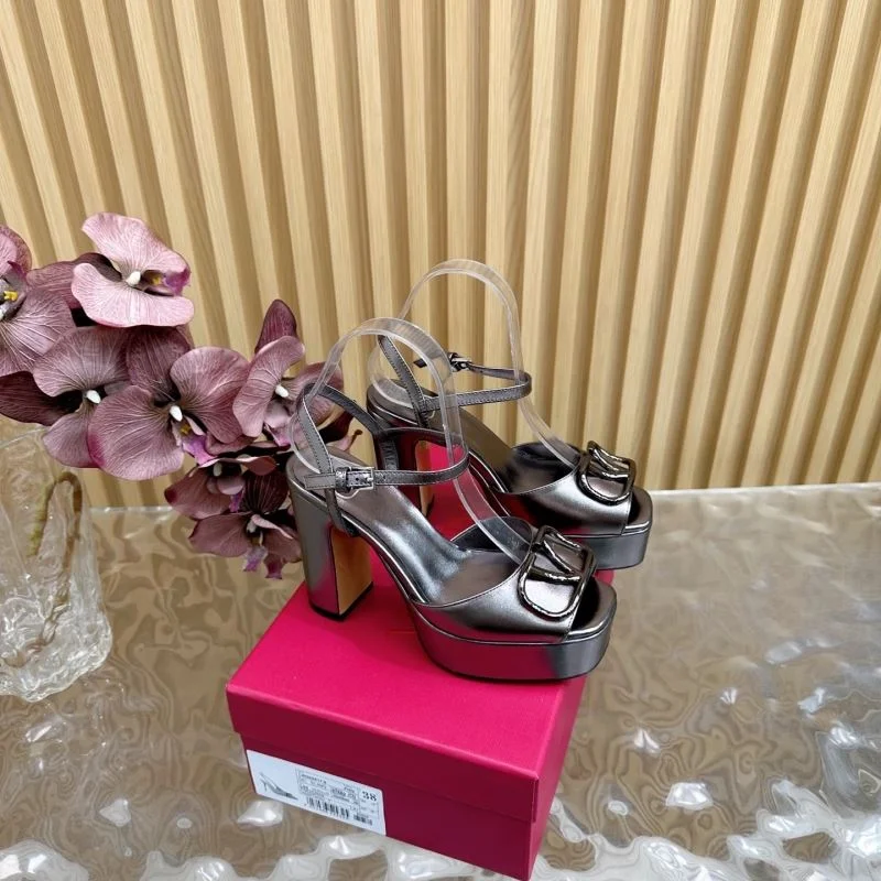 Valentino Sandals NewStyle 36372