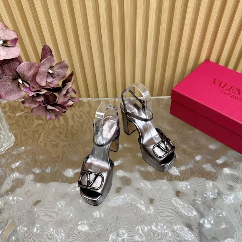 Valentino Sandals NewStyle 36372